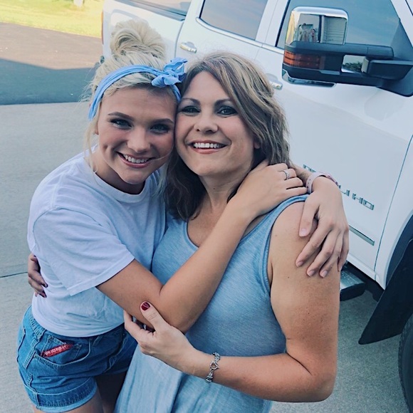 Meet your Posher, Kyla - Picture 1 of 1